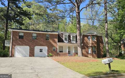 2498 Robinhood, Ellenwood, GA 30294