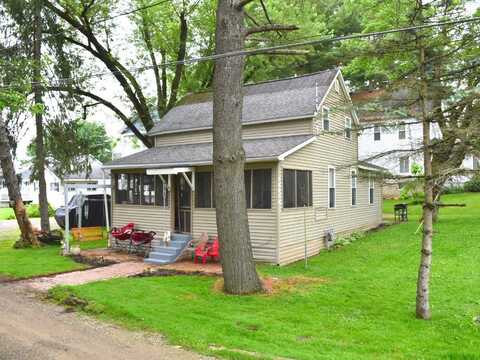 10987 HENRY Street, Conneaut Lake, PA 16316