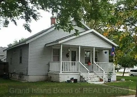 805/713 E 8th St/N Poplar St, Grand Island, NE 68801
