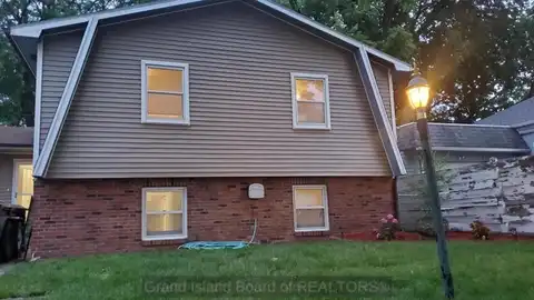 521 E Ashton, Grand Island, NE 68801