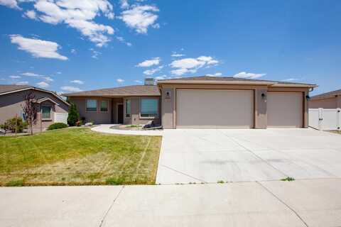 166 Night Hawk Drive, Grand Junction, CO 81503