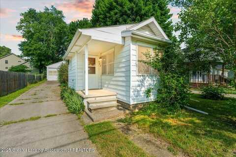 952 Leslie Street, Lansing, MI 48912