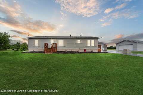 2744 Carlisle Highway, Charlotte, MI 48813