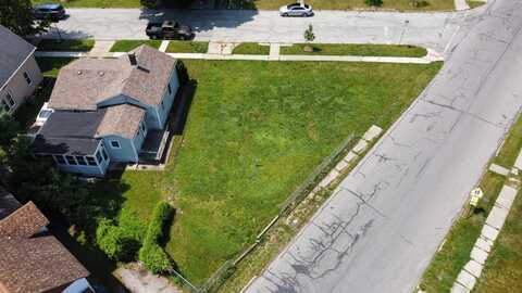 104 Noble Street, La Porte, IN 46350
