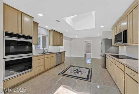 3101 Greenbriar Drive, Las Vegas, NV 89121