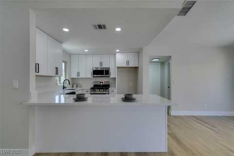 5742 Forsythe Drive, Las Vegas, NV 89142