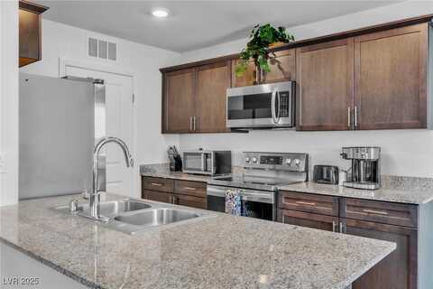 6953 Midnight Bronze Street, North Las Vegas, NV 89086