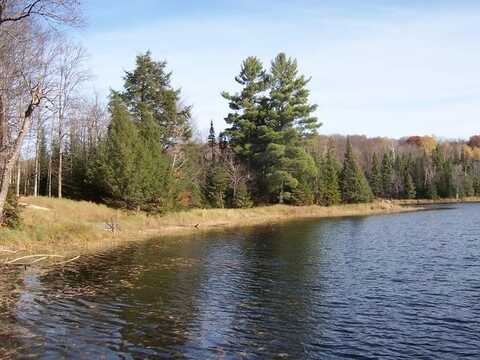 2468 BOAT LANDING RD, Paulding, MI 49912