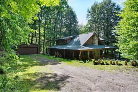 243 SMOKY LAKE DR, Iron River, MI 54554