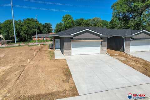 4521 S 57th Street, Lincoln, NE 68516