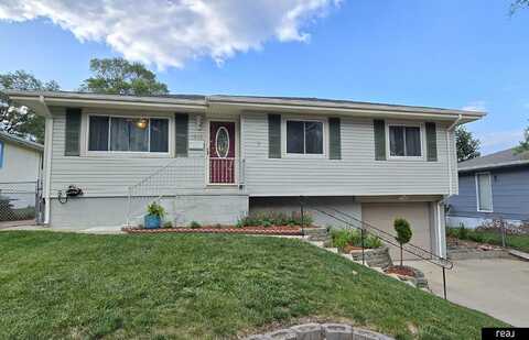 7512 susan Avenue, La Vista, NE 68128