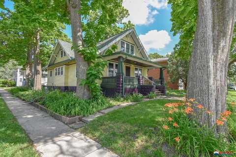 2002 S 11th Street, Lincoln, NE 68502