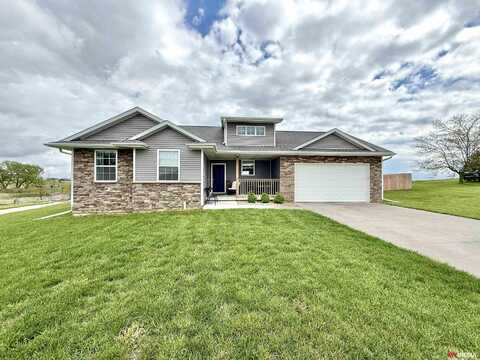 120 Snow Valley Circle, Palmyra, NE 68418