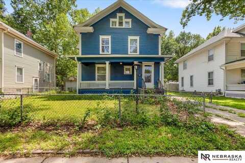 3229 R Street, Lincoln, NE 68503