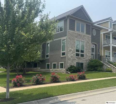 5933 Minter Lane, Lincoln, NE 68516