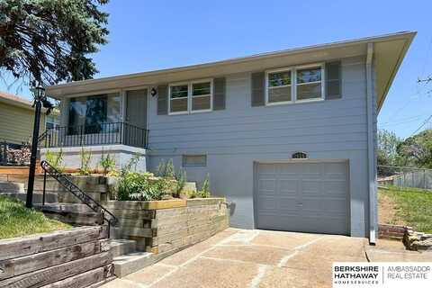 7025 S 41st Street, Bellevue, NE 68147