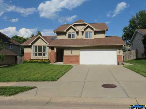 933 N 150 Street, Omaha, NE 68154