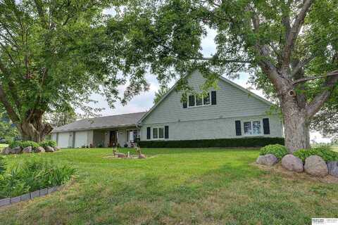 9715 N 108th Street, Omaha, NE 68142