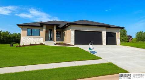 5518 S 200th Avenue, Omaha, NE 68135