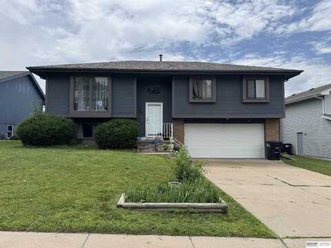 16537 Weir Street, Omaha, NE 68135
