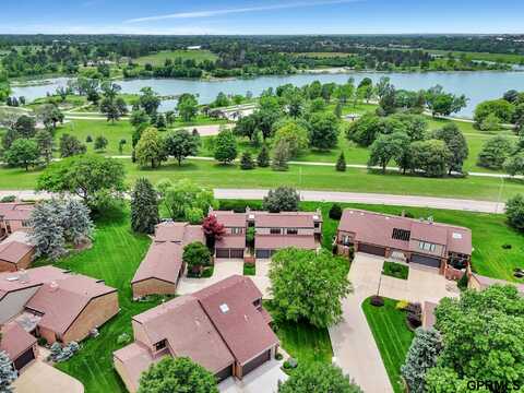 2919 Park Place Drive, Lincoln, NE 68506
