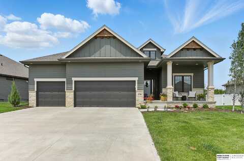 21720 G Street, Omaha, NE 68022