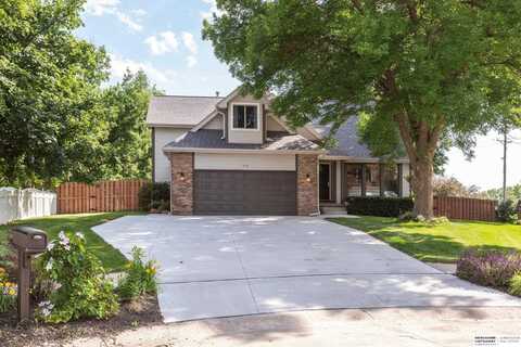326 Bauman Circle, Gretna, NE 68028