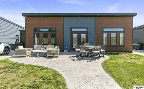 10270 Riverside Lane, Blair, NE 68008