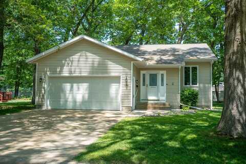 1052 Wildwood Lane, Muskegon, MI 49441