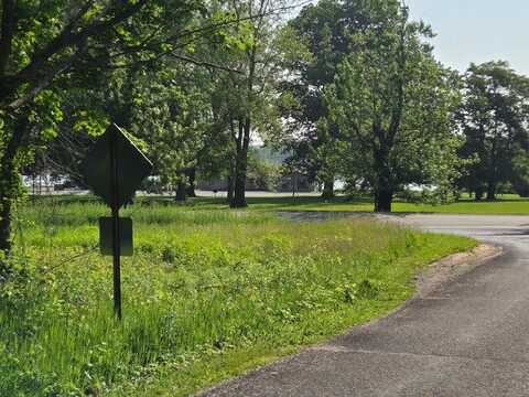 1690 Ann Street, Hillsdale, MI 49242