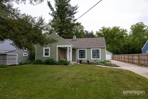 5161 Grand River Drive NE, Grand Rapids, MI 49525
