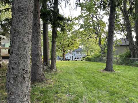 1075 Washington Avenue, Muskegon, MI 49441