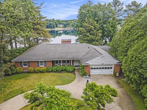 18190 Lovell Road, Spring Lake, MI 49456