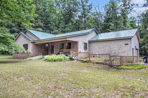 4881 W 7 1/2 Mile Road, Irons, MI 49644