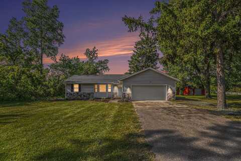 449 Cleveland Street W, Coopersville, MI 49404