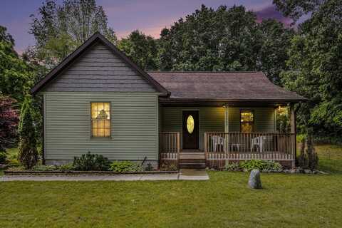 31083 62nd Avenue, Lawton, MI 49065