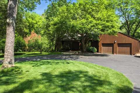 6710 Curtis Road, Plymouth, MI 48170