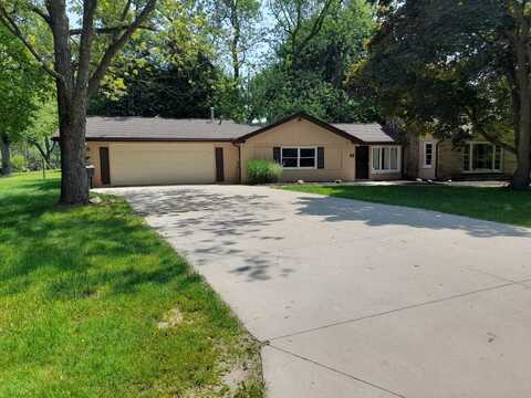 5615 Carlburt Street, West Bloomfield, MI 48322