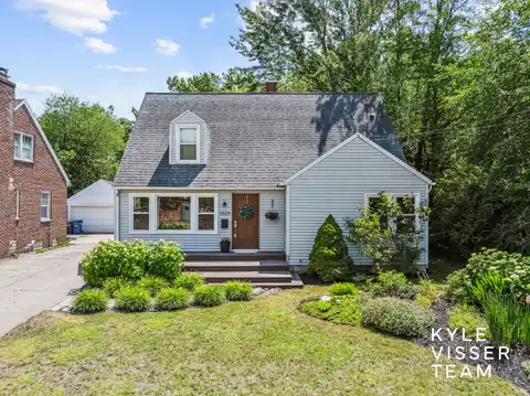 1624 Boston Street SE, Grand Rapids, MI 49506
