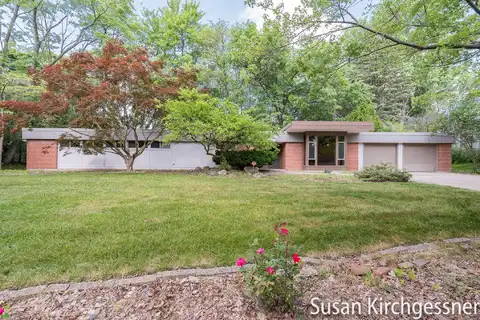 1129 Idema Drive SE, Grand Rapids, MI 49506