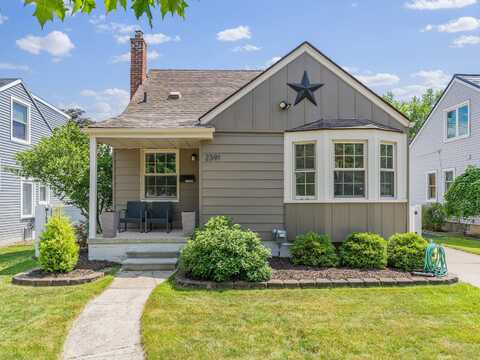 2391 Cambridge Road, Berkley, MI 48072