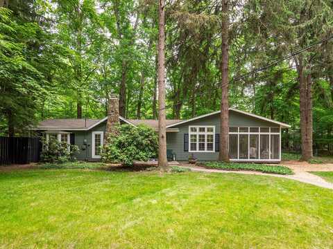 6670 Ravenswood Avenue, Sawyer, MI 49125