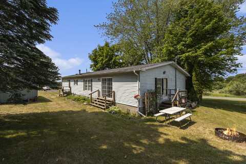 720 S 72nd Avenue, Shelby, MI 49455