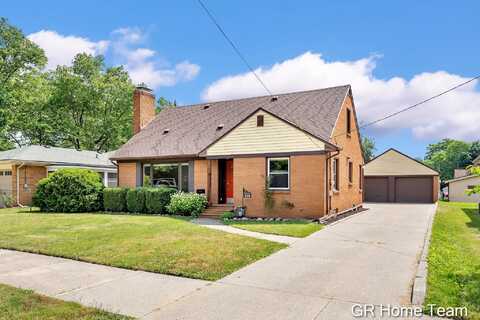 832 Van Buren Avenue NW, Grand Rapids, MI 49504