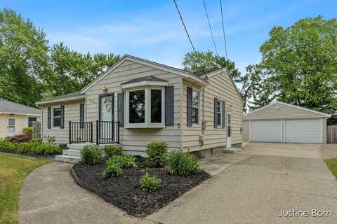 1096 Koster Street, Jenison, MI 49428