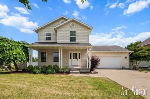 203 Chary Ridge Drive, Kent City, MI 49330