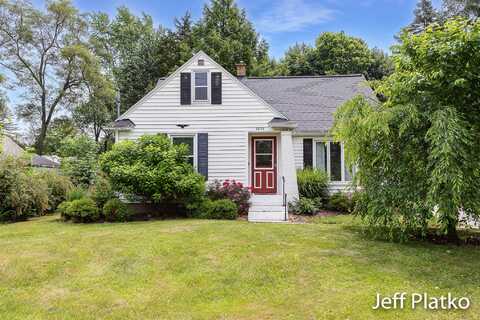 3838 Miramar Avenue NE, Grand Rapids, MI 49525