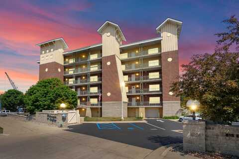 815 E Wells Street, South Haven, MI 49090