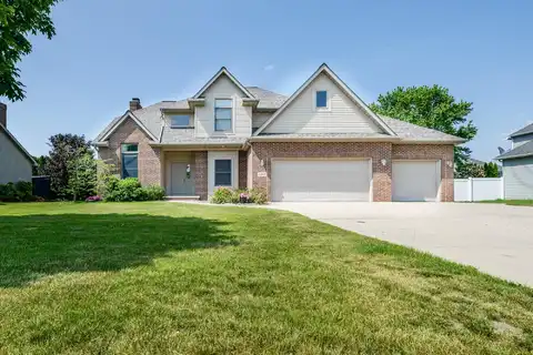 2365 Perry Drive, Stevensville, MI 49127