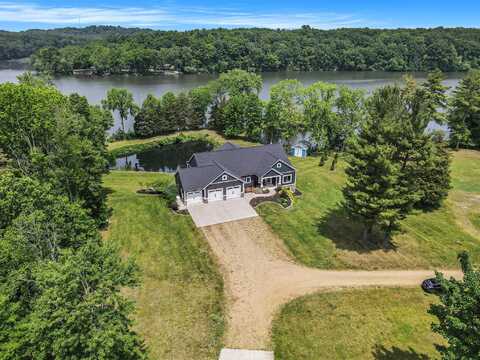 3589 Shoreline Drive, Allegan, MI 49010